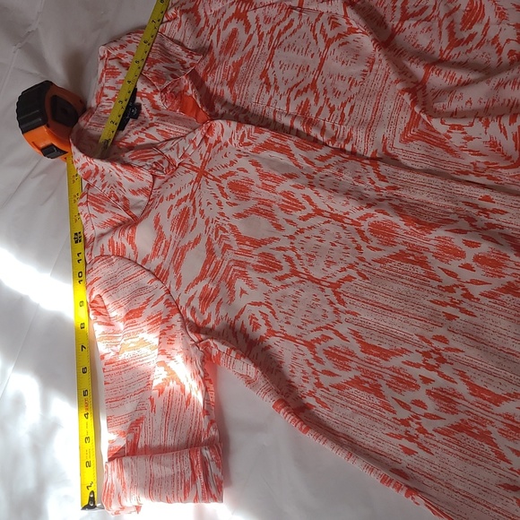 🍂Antilia Femme Coral & White Tribal Lines Button-Down Blouse w/Tab Sleeves Med. - Picture 10 of 16
